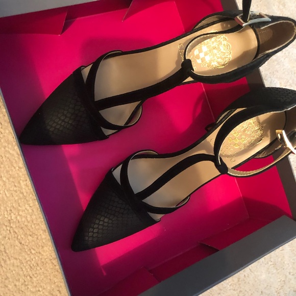 Vince Camuto Heels - Picture 2 of 6